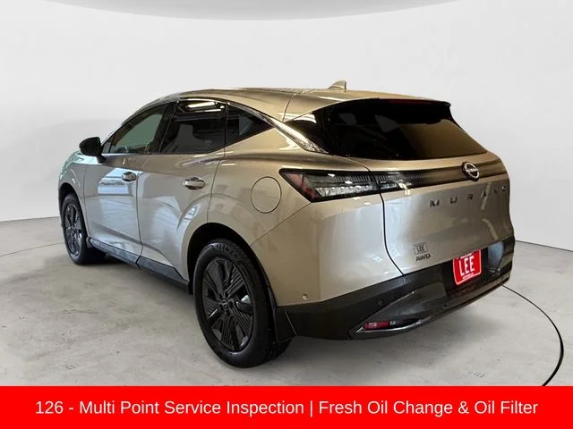 Used 2025 Gold Nissan SL image 3