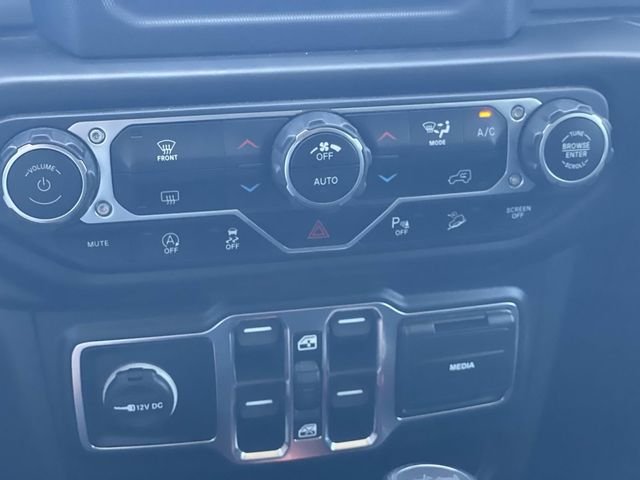 Used 2020 Gray Jeep Unlimited Sport S image 28