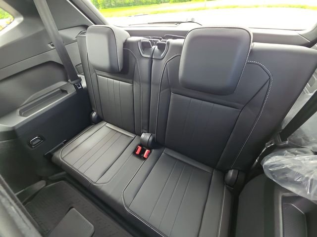 Used 2023 Pure White Volkswagen 2.0T SE R-Line Black image 30