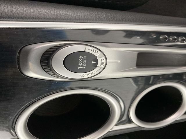 Used 2014 Gray Nissan SV image 23