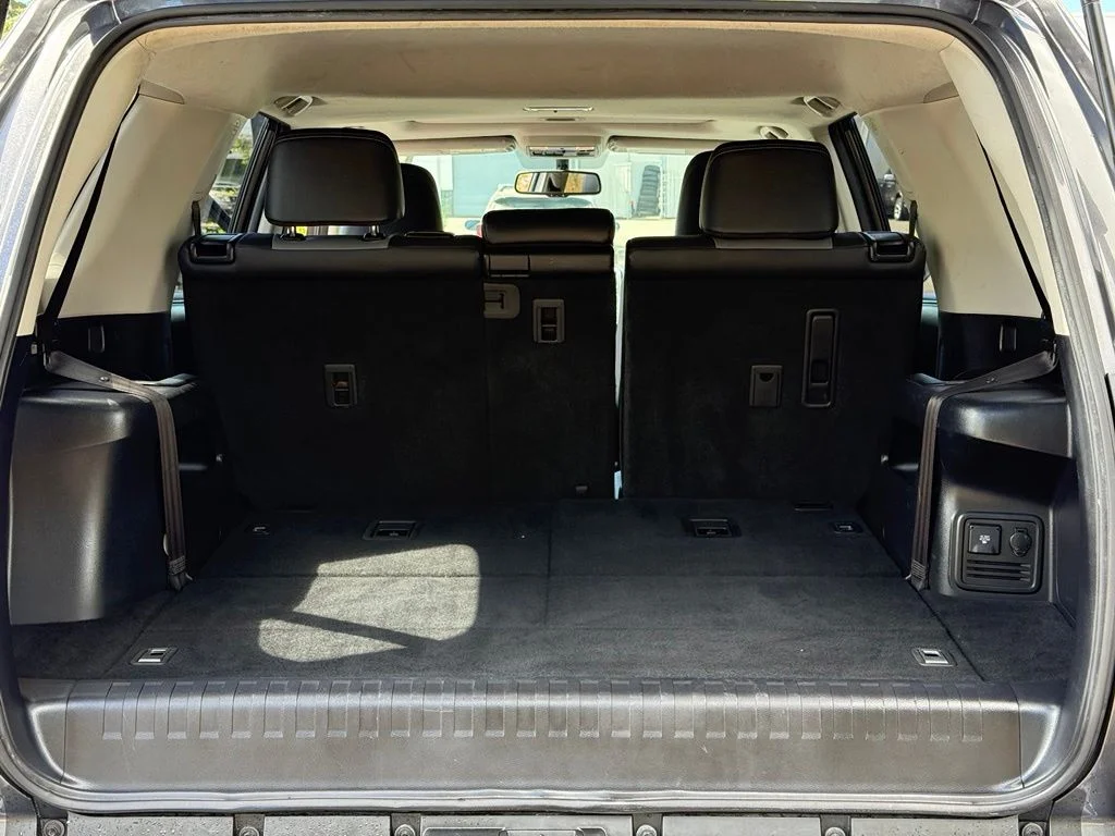 Used 2016 Gray Toyota SR5 Premium image 11