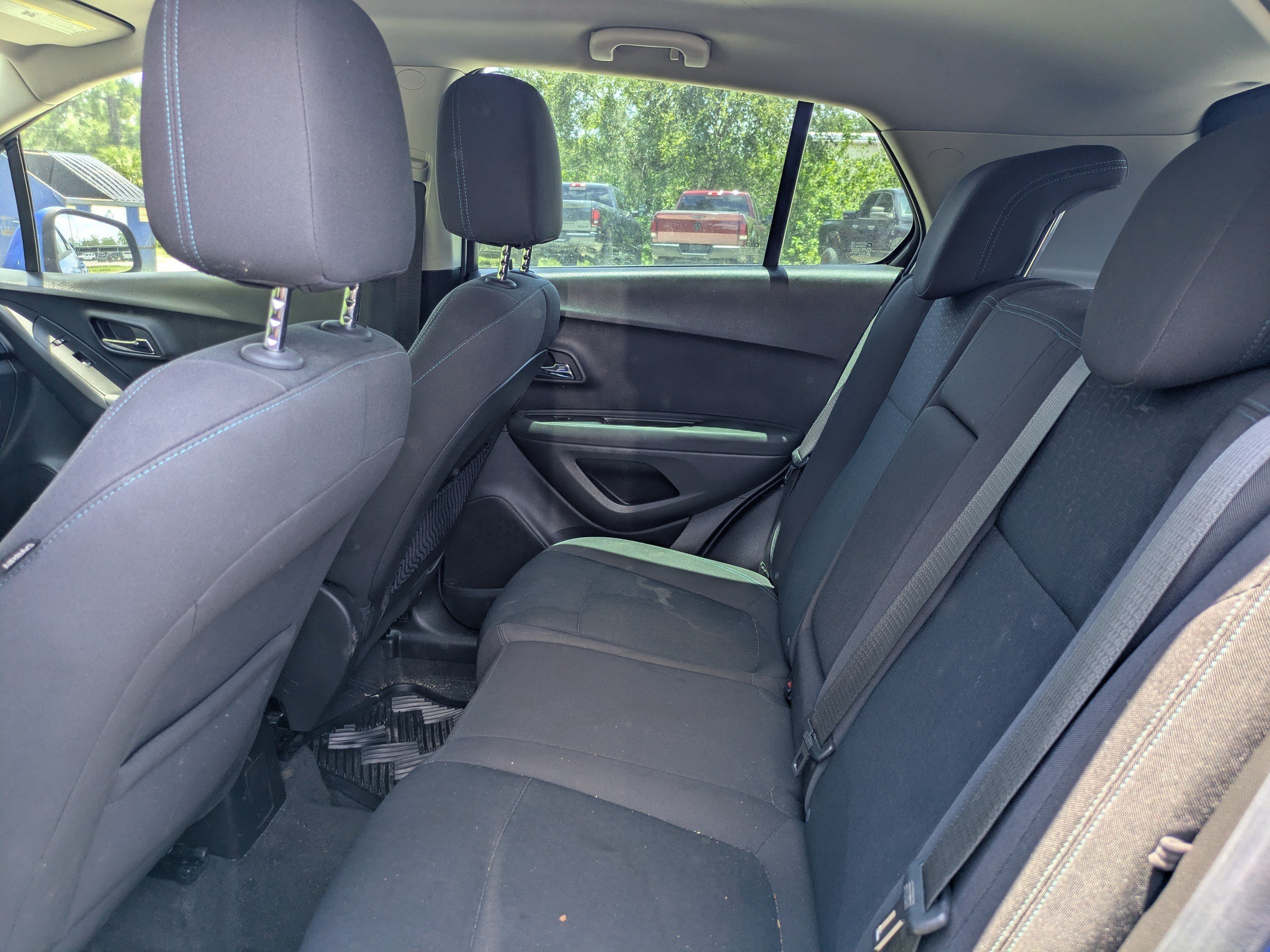 Used 2016 Brilliant Blue Metallic Chevrolet LS image 10
