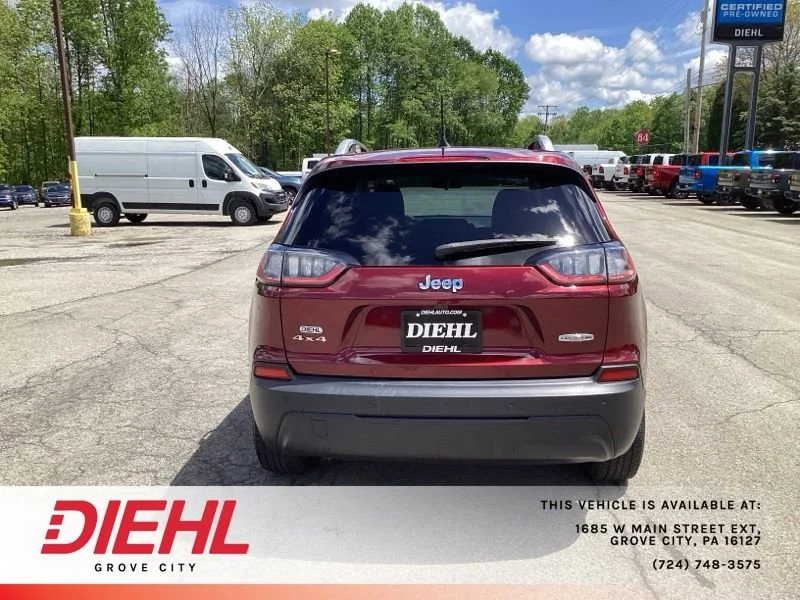 Used 2020 Red Jeep Latitude Plus 4x4 image 6