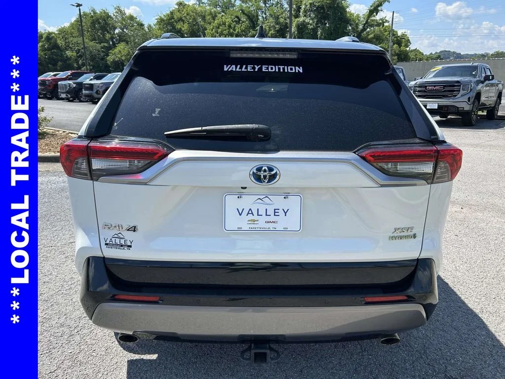 Used 2020 White Toyota XSE image 5