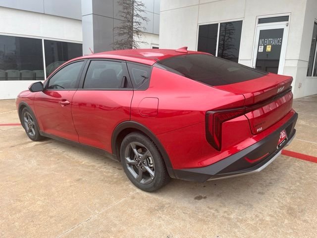Used 2025 Red Kia LXS image 6