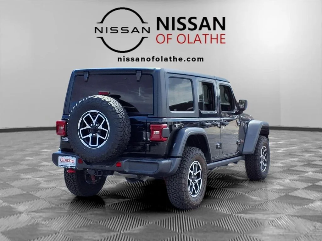 Used 2025 Black Jeep Rubicon image 30