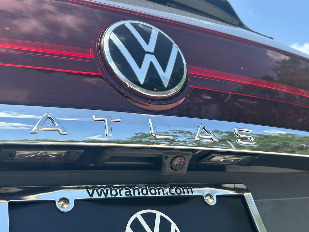 New 2026 Gray Volkswagen SE w/Technology image 38