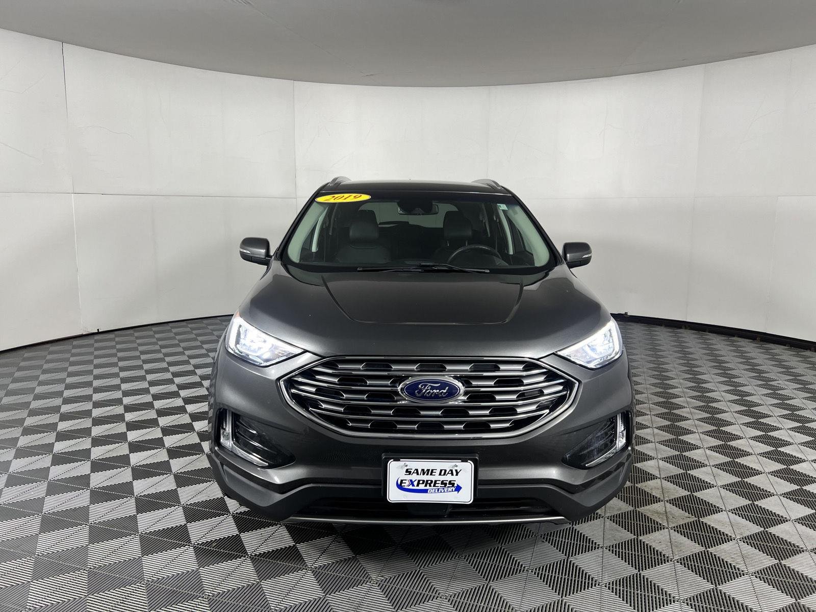 Used 2019 Magnetic Ford SEL image 33