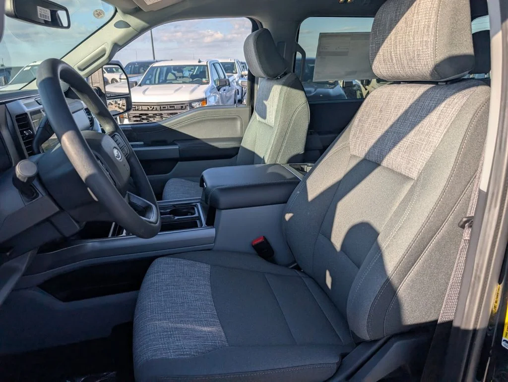 New 2026 Agate Black Metallic Ford F-250® XLT image 8