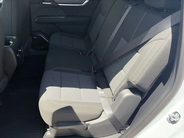 New 2026 White GMC Elevation image 11