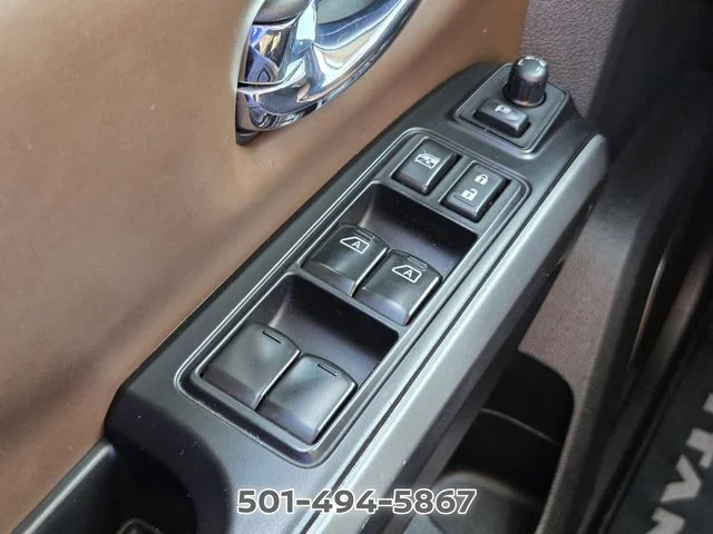 Used 2017 Black Nissan Platinum Reserve image 29