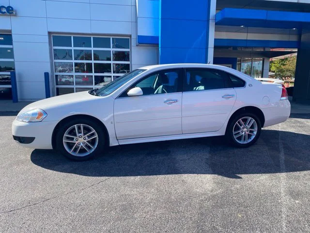 Used 2009 Chevrolet Impala LTZ with VIN 2G1WU57M891204513 for sale in Rochester, IN