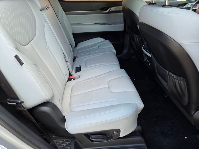 Used 2024 Silver Hyundai SEL image 29