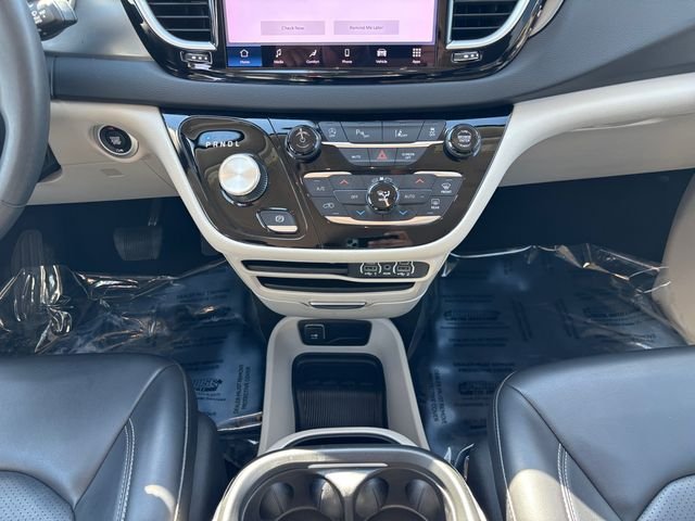 Used 2023 Gray Chrysler Touring L image 15