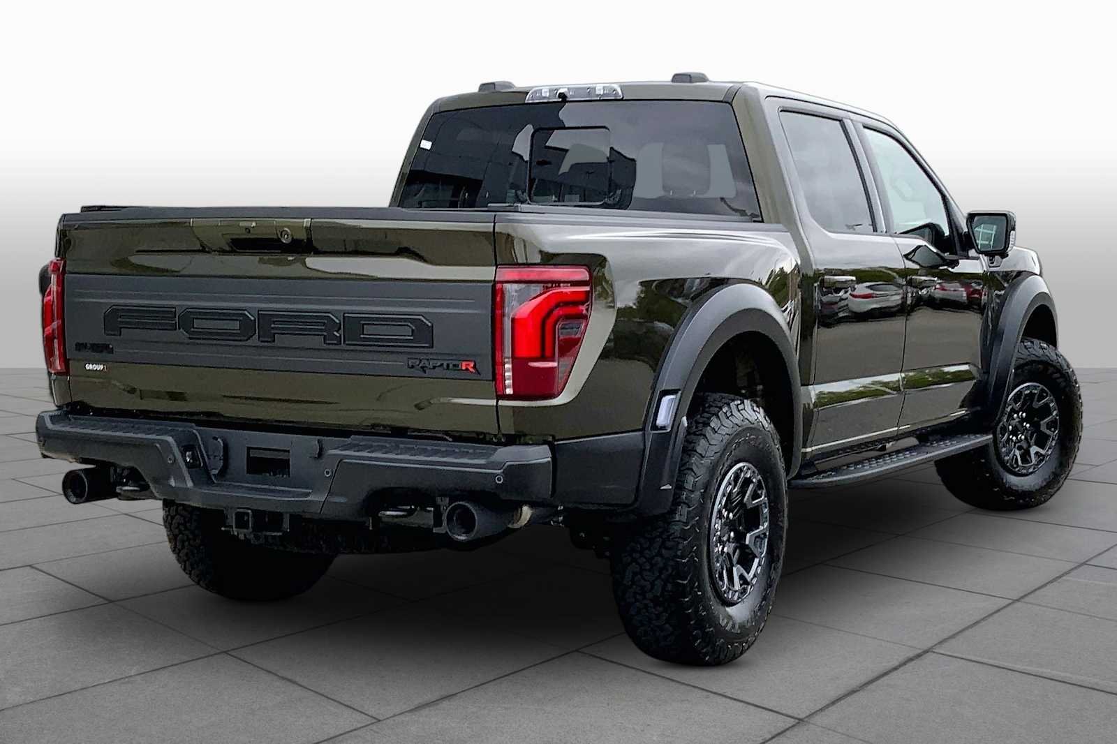 Used 2026 Shelter Green Ford Raptor image 12
