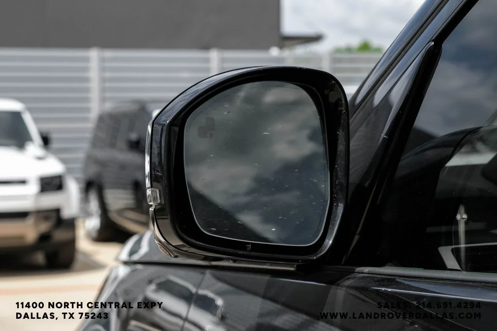 New 2026 Santorini Black Metallic Land Rover S image 41