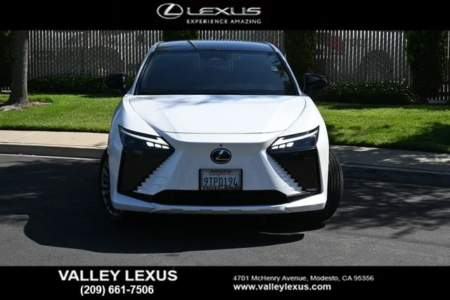 Certified Used 2025 EMINENT WHITE PEARL Lexus 300e Luxury image 2