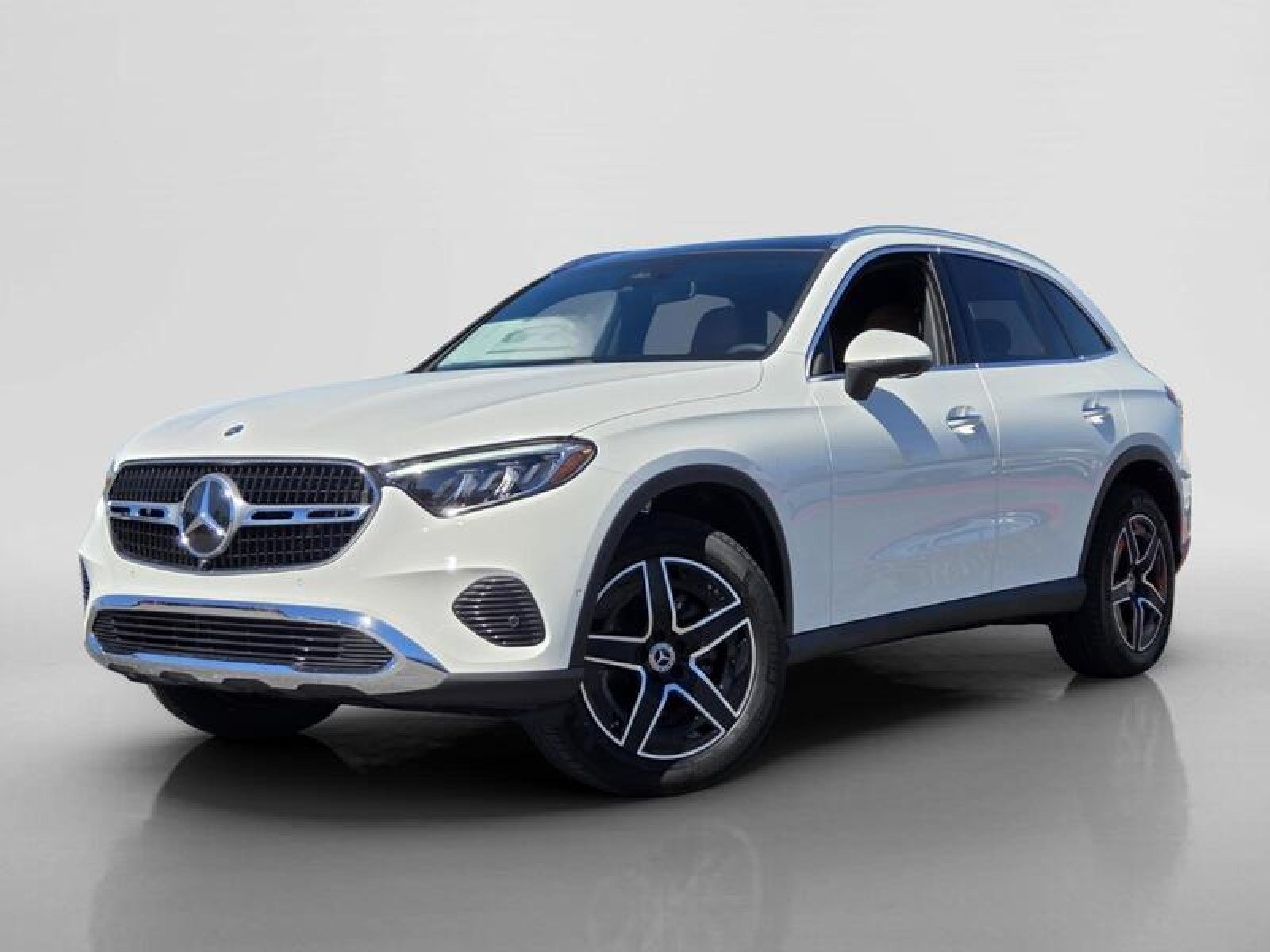 New 2027 Polar White Mercedes-Benz GLC 300 SUV image 1