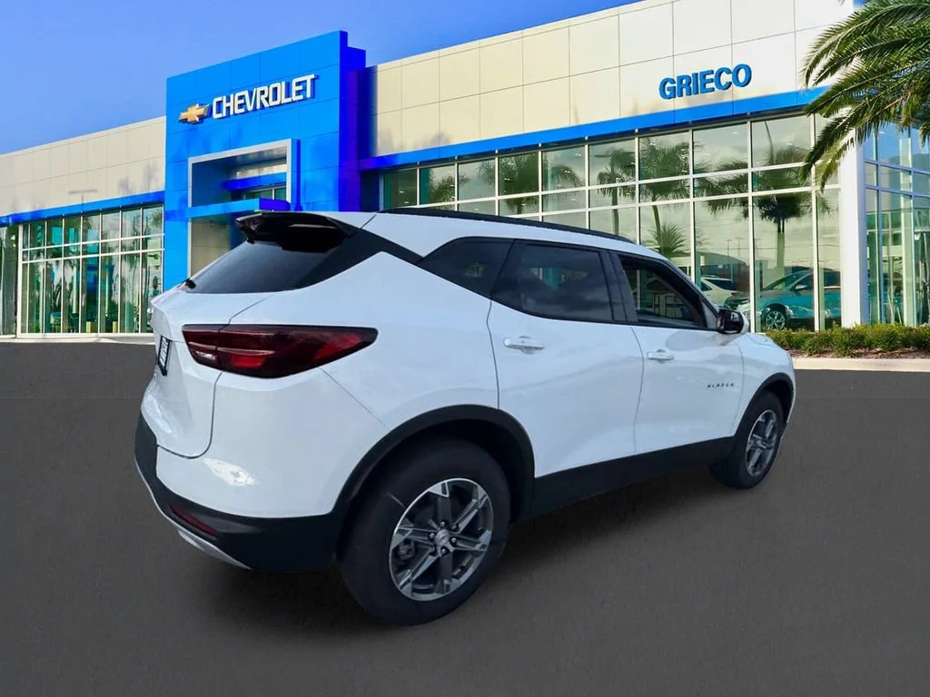 New 2026 Summit White Chevrolet 2LT image 7