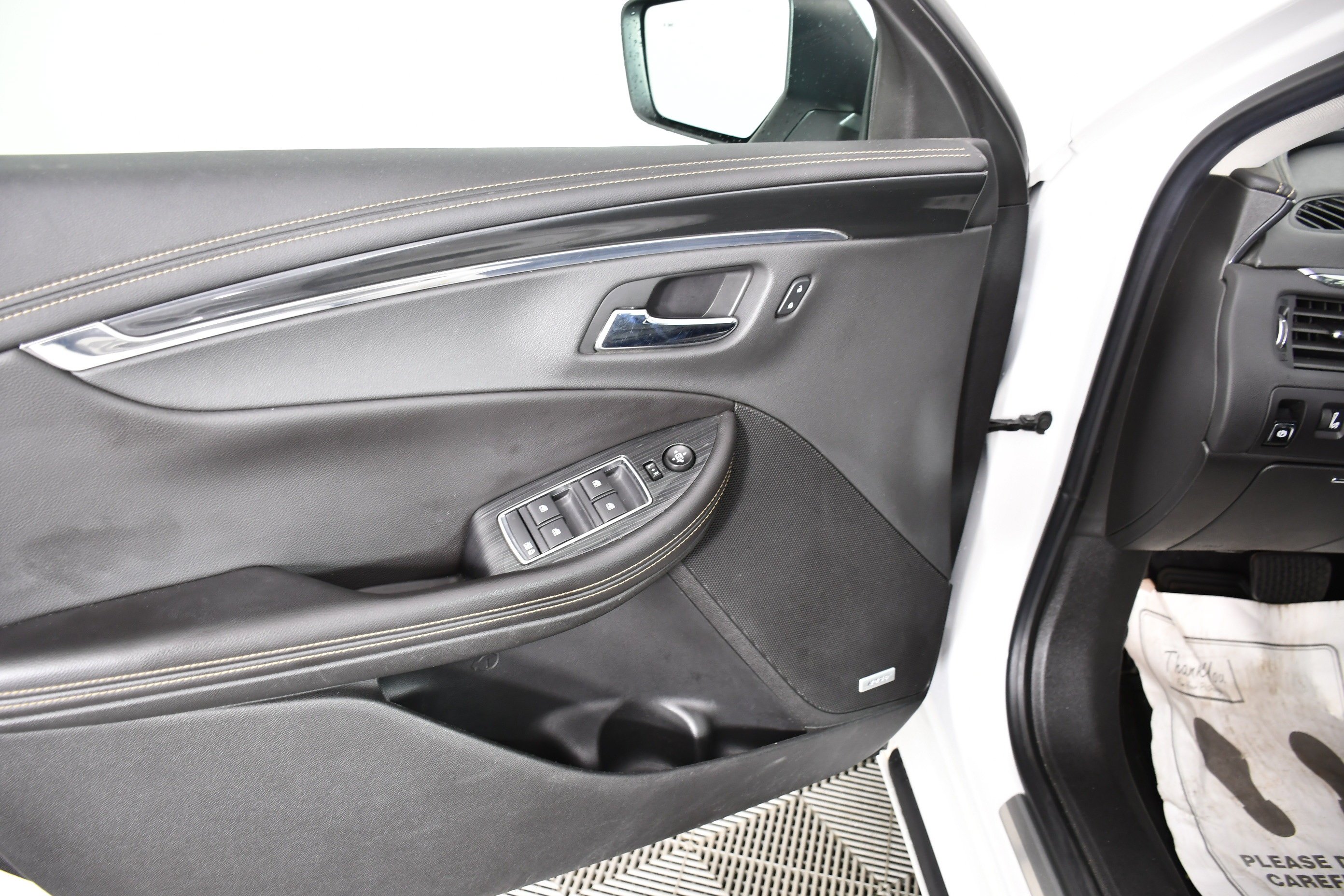 Used 2020 White Chevrolet Premier image 35