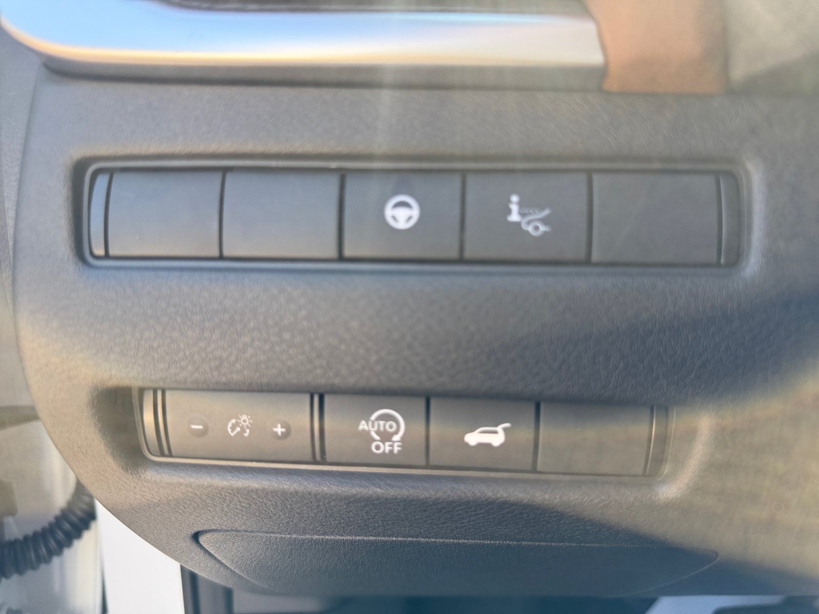New 2026 Everest White Pearl Tricoat Nissan Platinum image 17
