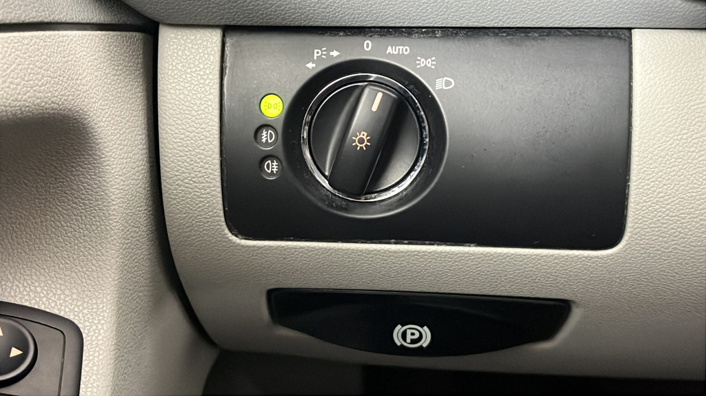 Used 2011  Mercedes-Benz ML 350 image 32