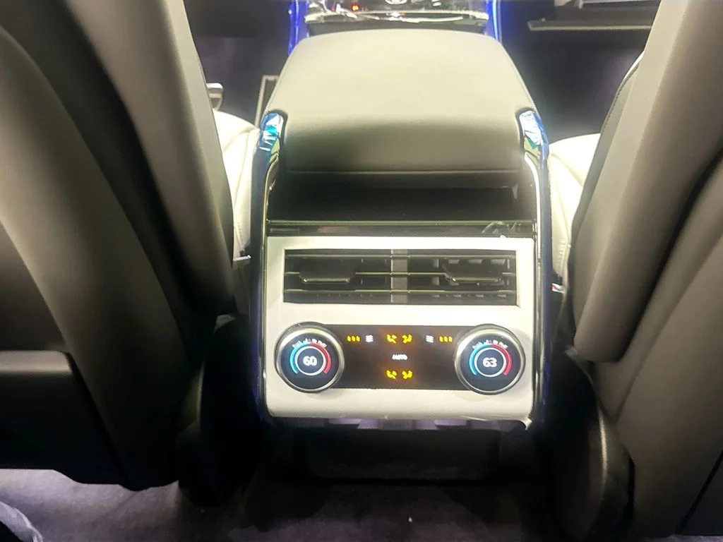 New 2026 Velocity Blue Land Rover Autobiography image 25