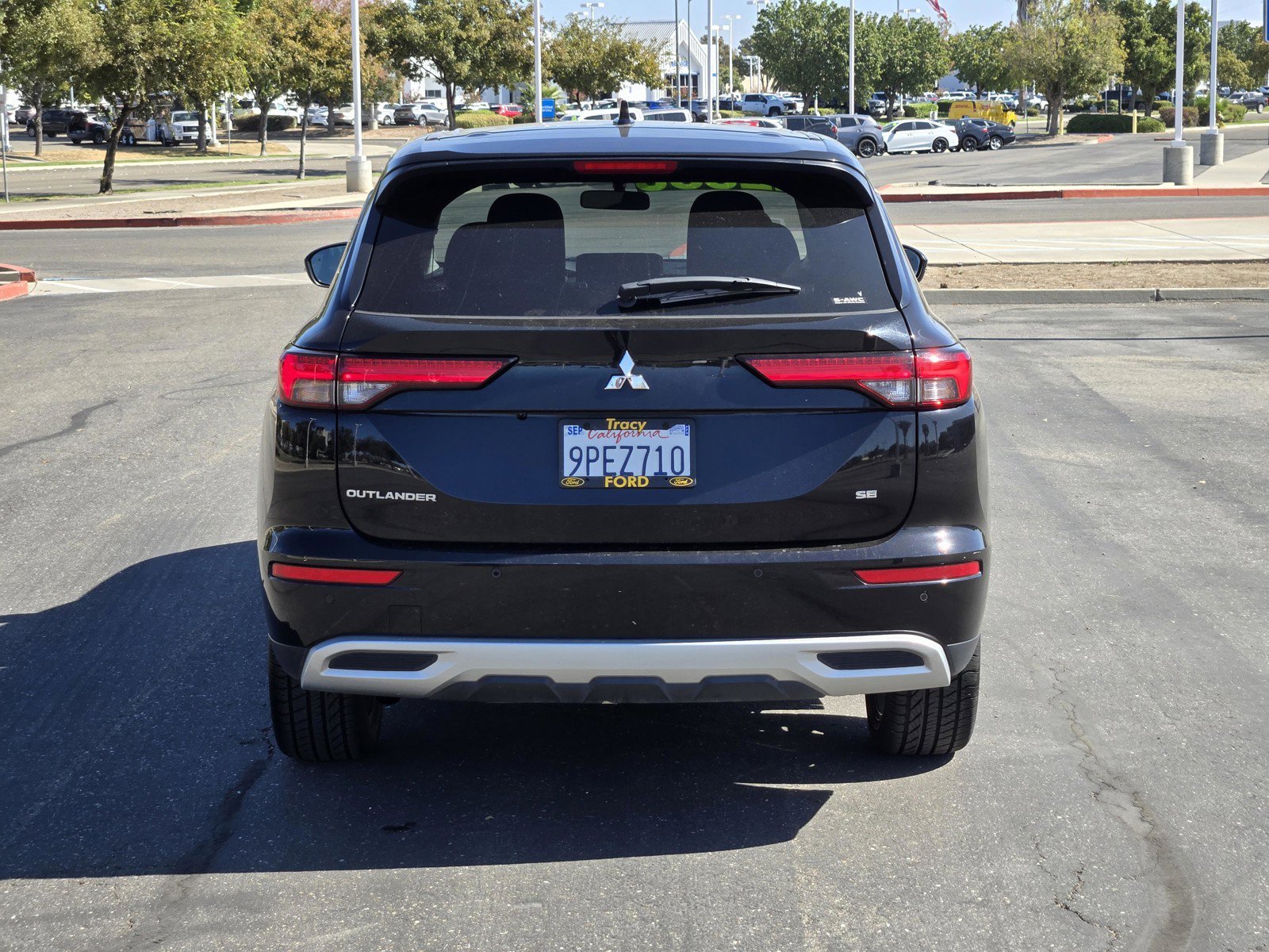 Used 2024 Black Mitsubishi  image 5