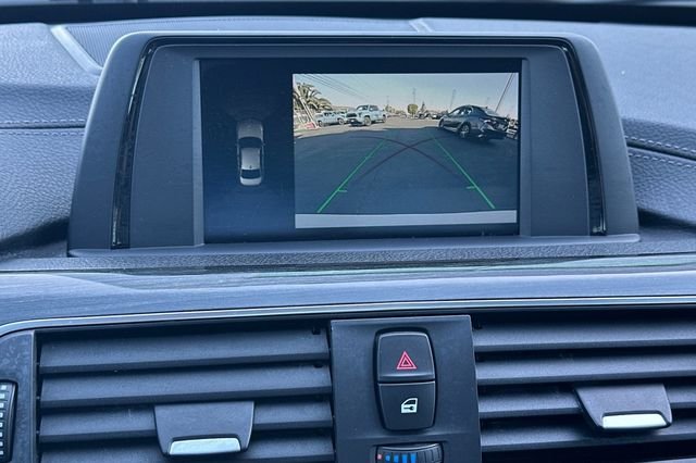 2018 BMW 3 Series 330e - Photo 21