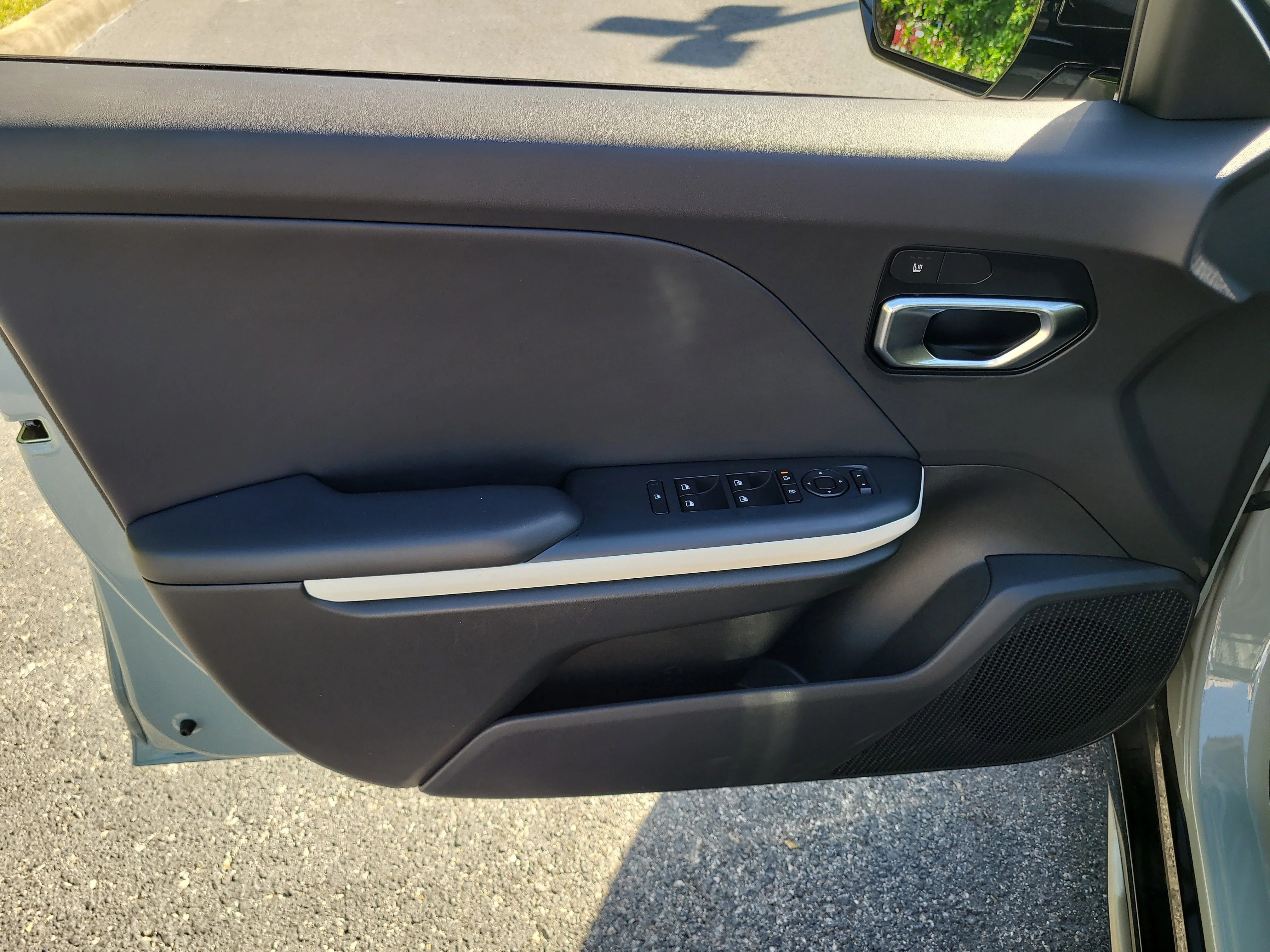 Used 2025 Morning Haze Kia GT-Line image 15
