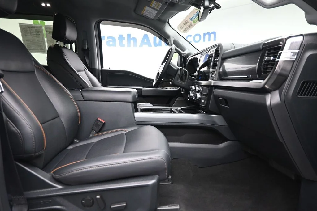Used 2026 White Ford Lariat image 9