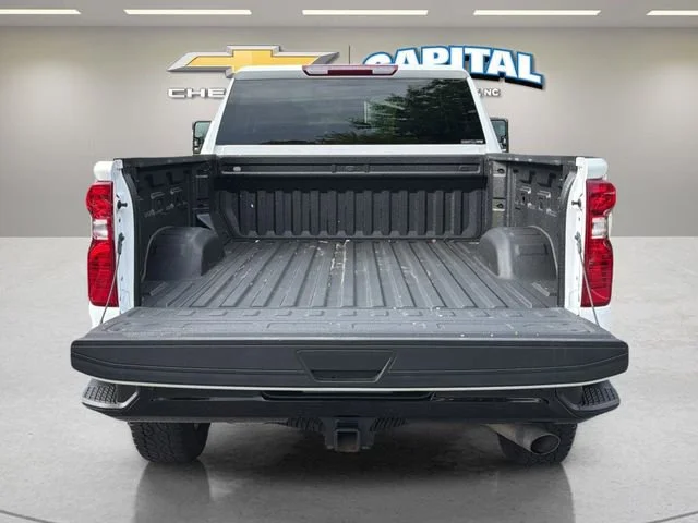 Used 2025 Summit White Chevrolet Custom image 30