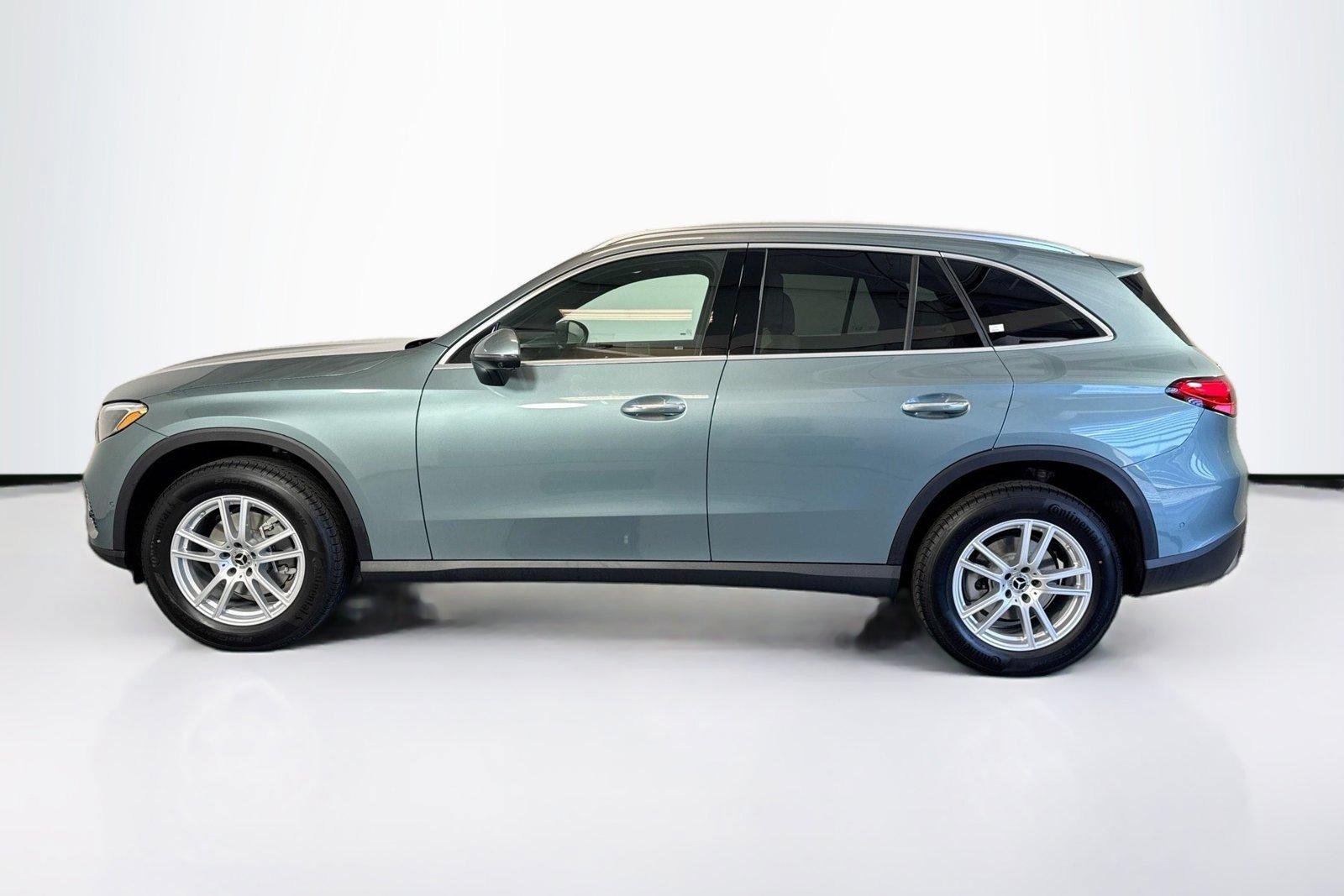 New 2026 Verde Silver Metallic Mercedes-Benz GLC 300 image 8