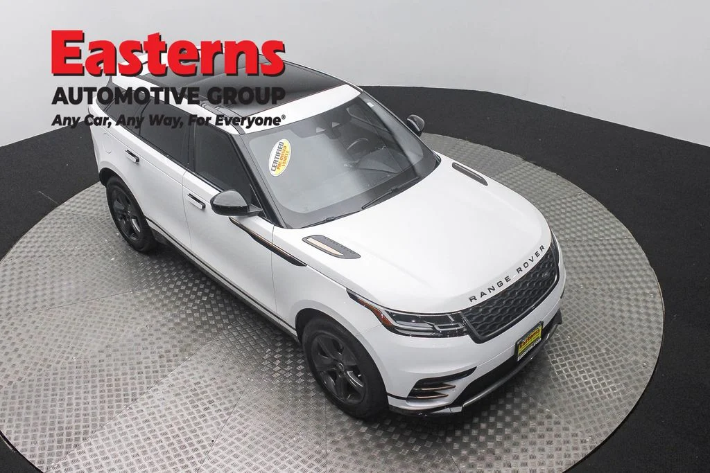 Used 2022 White Land Rover P250 R-Dynamic S image 3