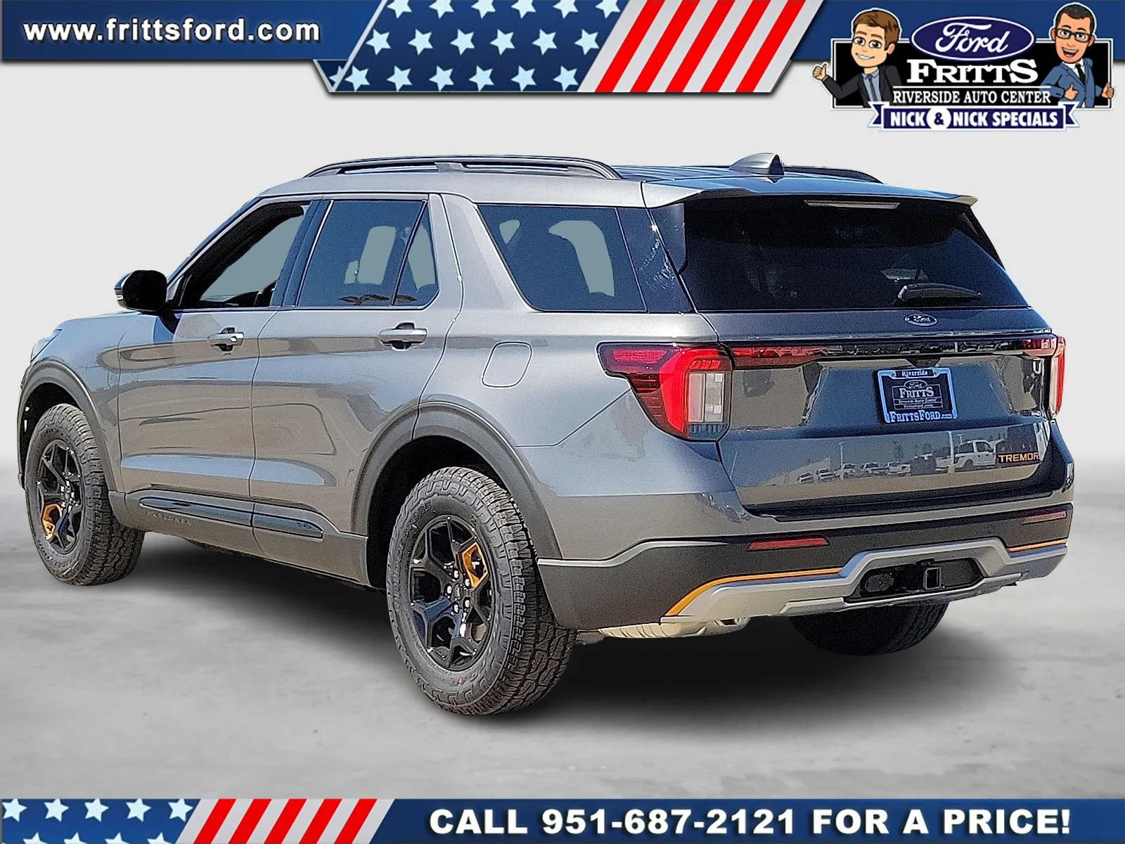New 2026 Carbonized Gray Metallic Ford Tremor® image 2