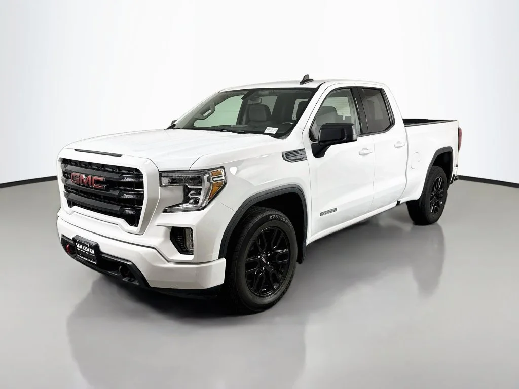 Used 2022 White GMC Elevation image 3