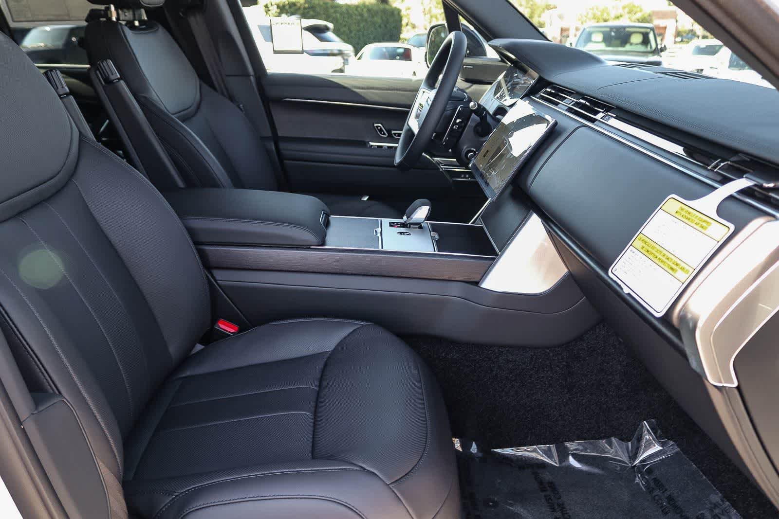 New 2026 Fuji White Land Rover SE image 15