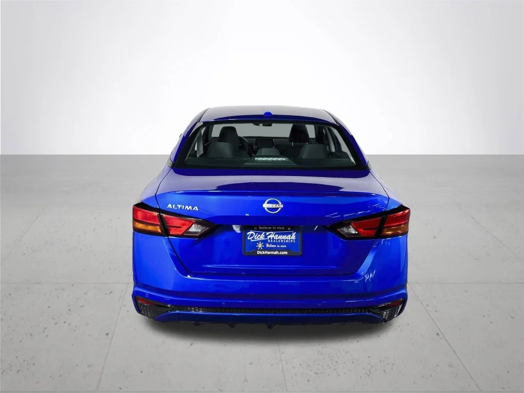 Used 2025 Blue Nissan 2.5 SV image 7