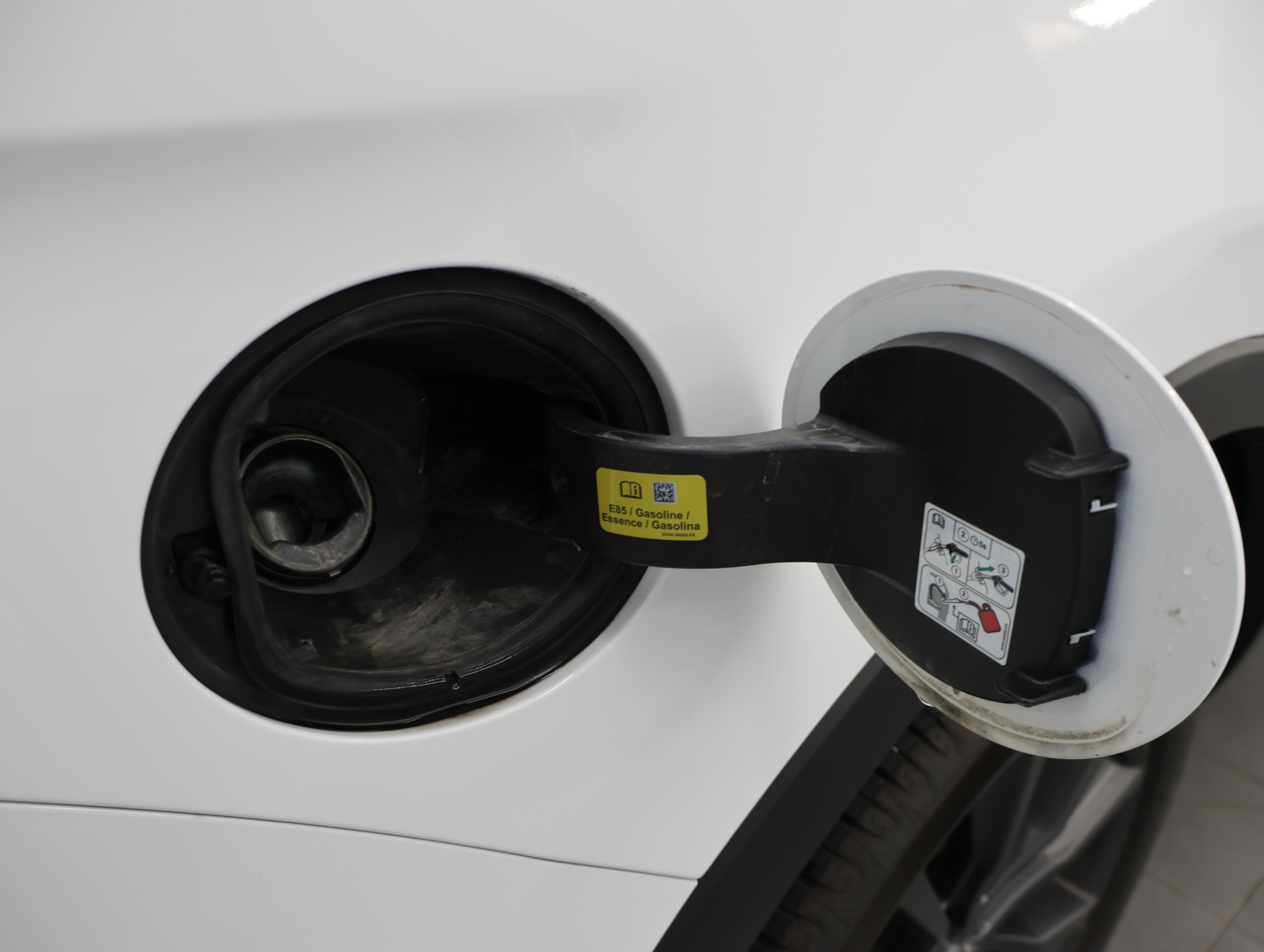 Used 2017  Ford XLT image 27