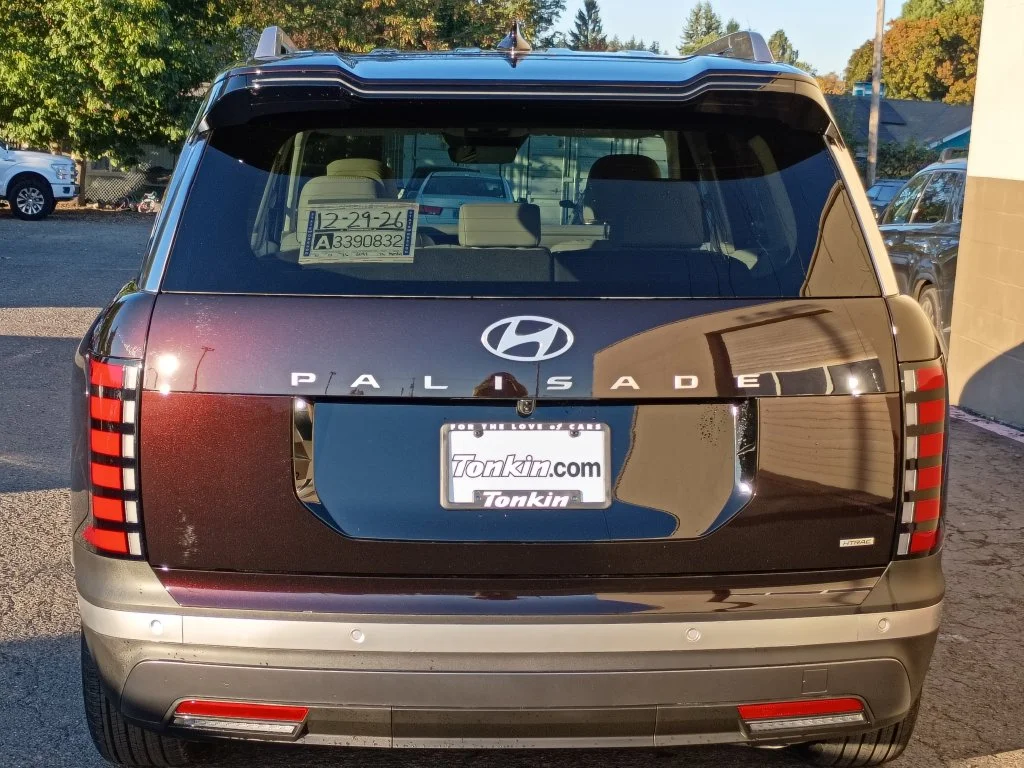 Used 2026 Galaxy Maroon Pearl Hyundai SEL Premium image 7