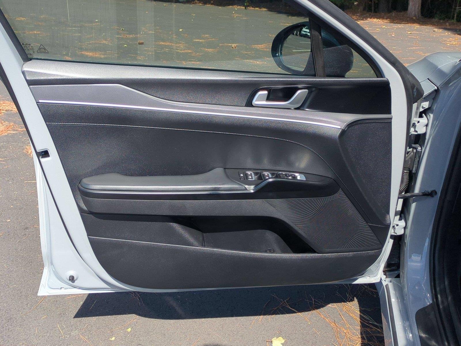 Used 2023 Wolf Gray Kia GT-Line image 14