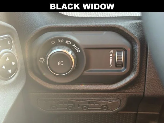 2025 Jeep Wrangler 4-Door Willys - Photo 35
