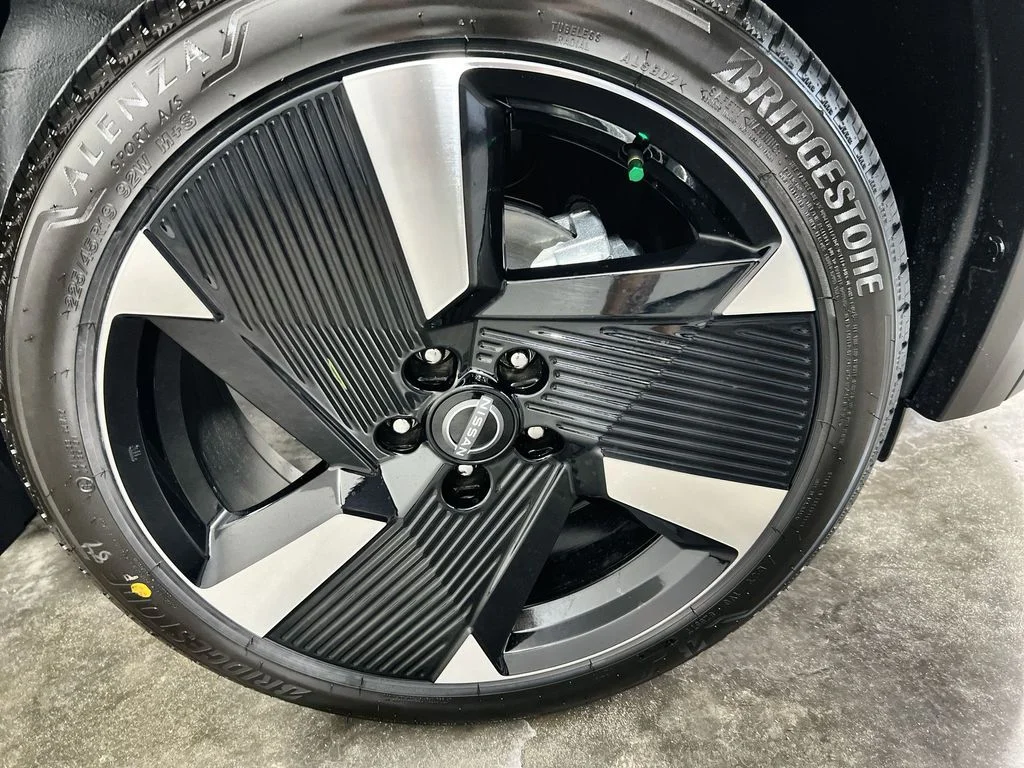 New 2026 White Nissan SR image 18