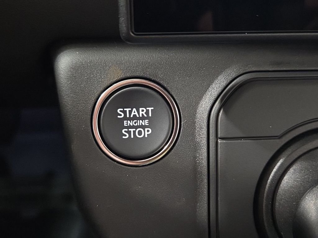 New 2026 Borasco Grey Land Rover X-Dynamic SE image 18