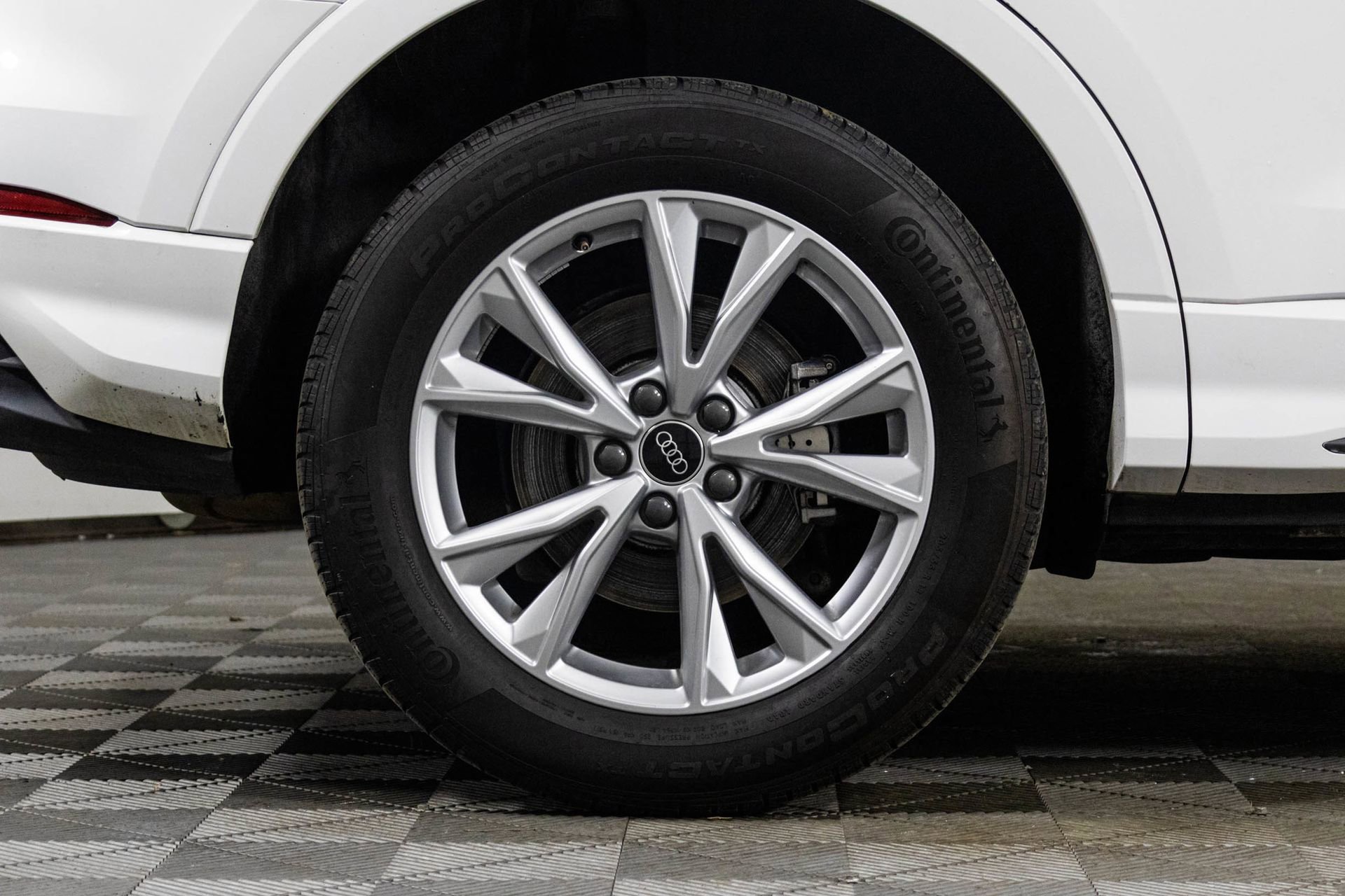 2023 AUDI Q3 - Image 40