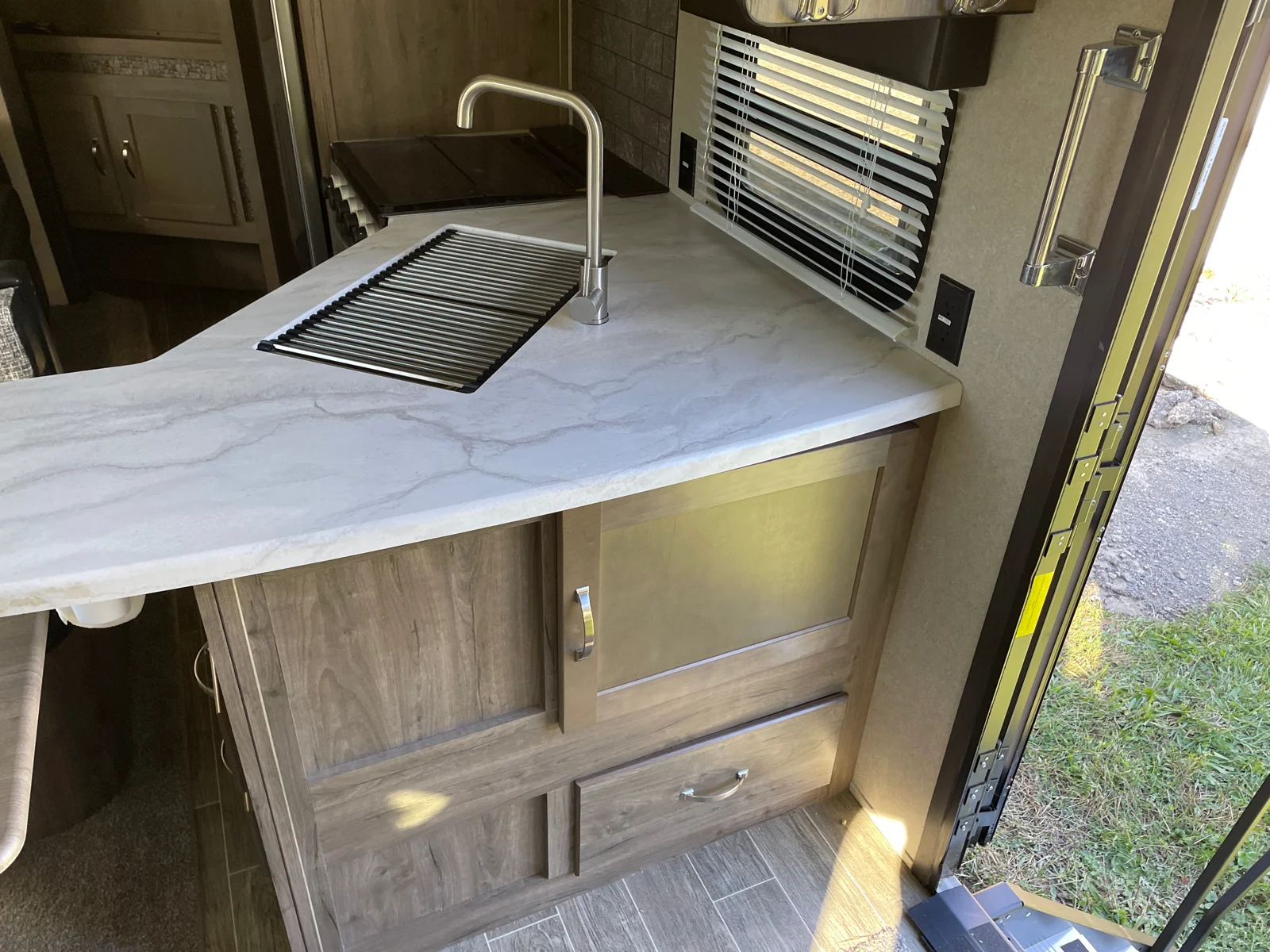 Used 2019  Forest River  image 28