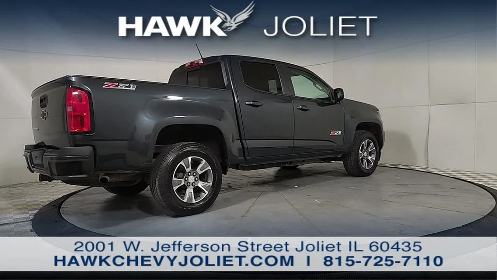 Used 2018 Gray Chevrolet Z71 image 7