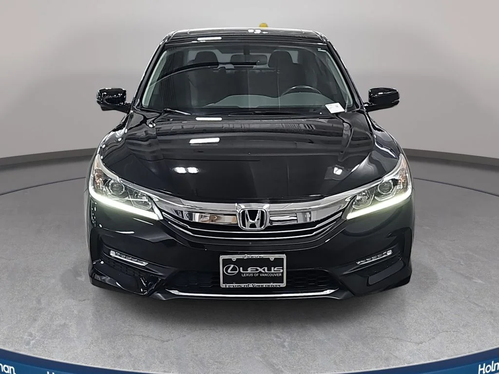 Used 2017  Honda EX-L image 3