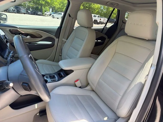 Used 2023 Black GMC Denali image 10