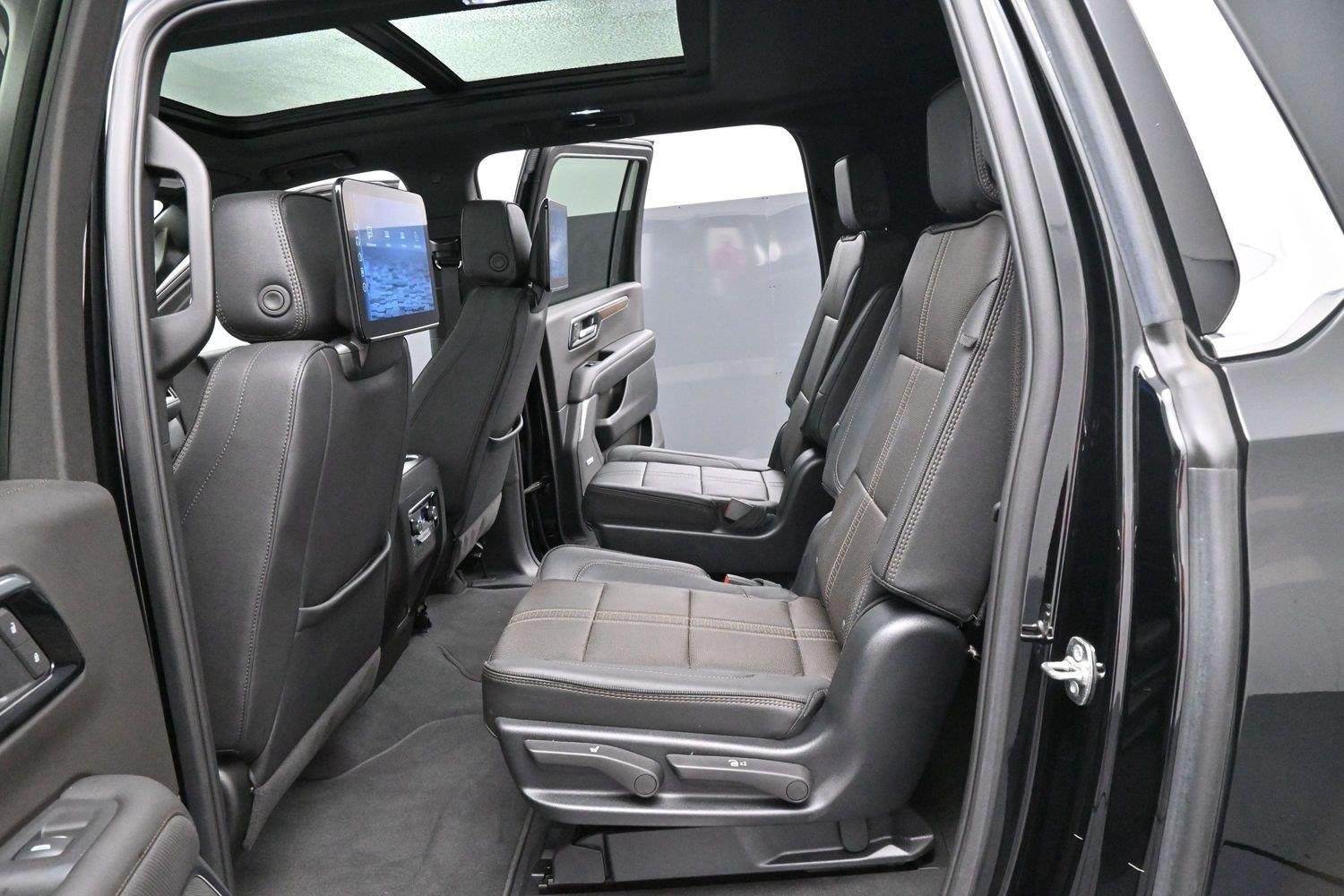 Used 2025 Black Chevrolet High Country image 33